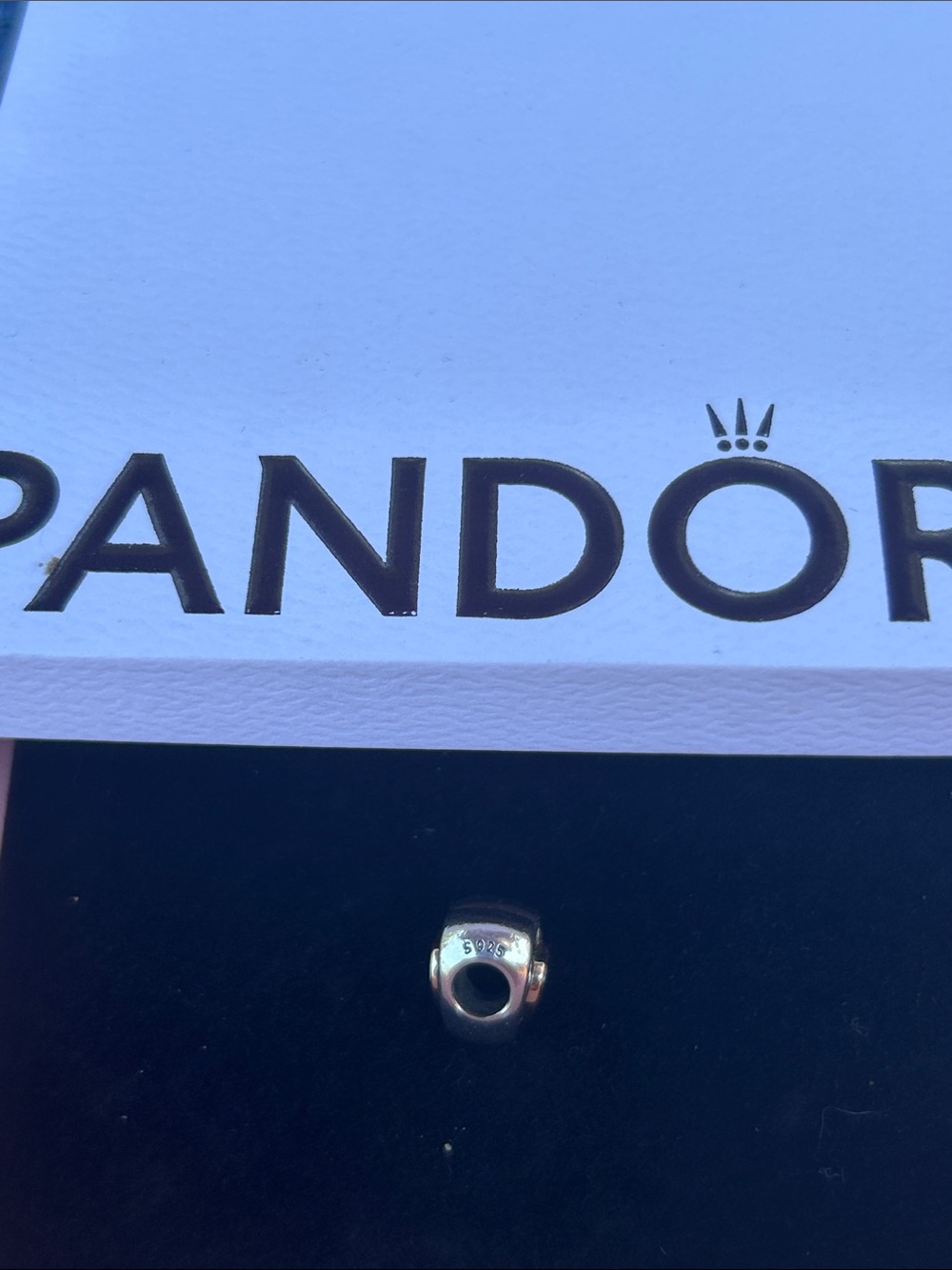 Pandora Silver Heart Charm with Clear Pavé in Pink Box - Picture 4 of 6